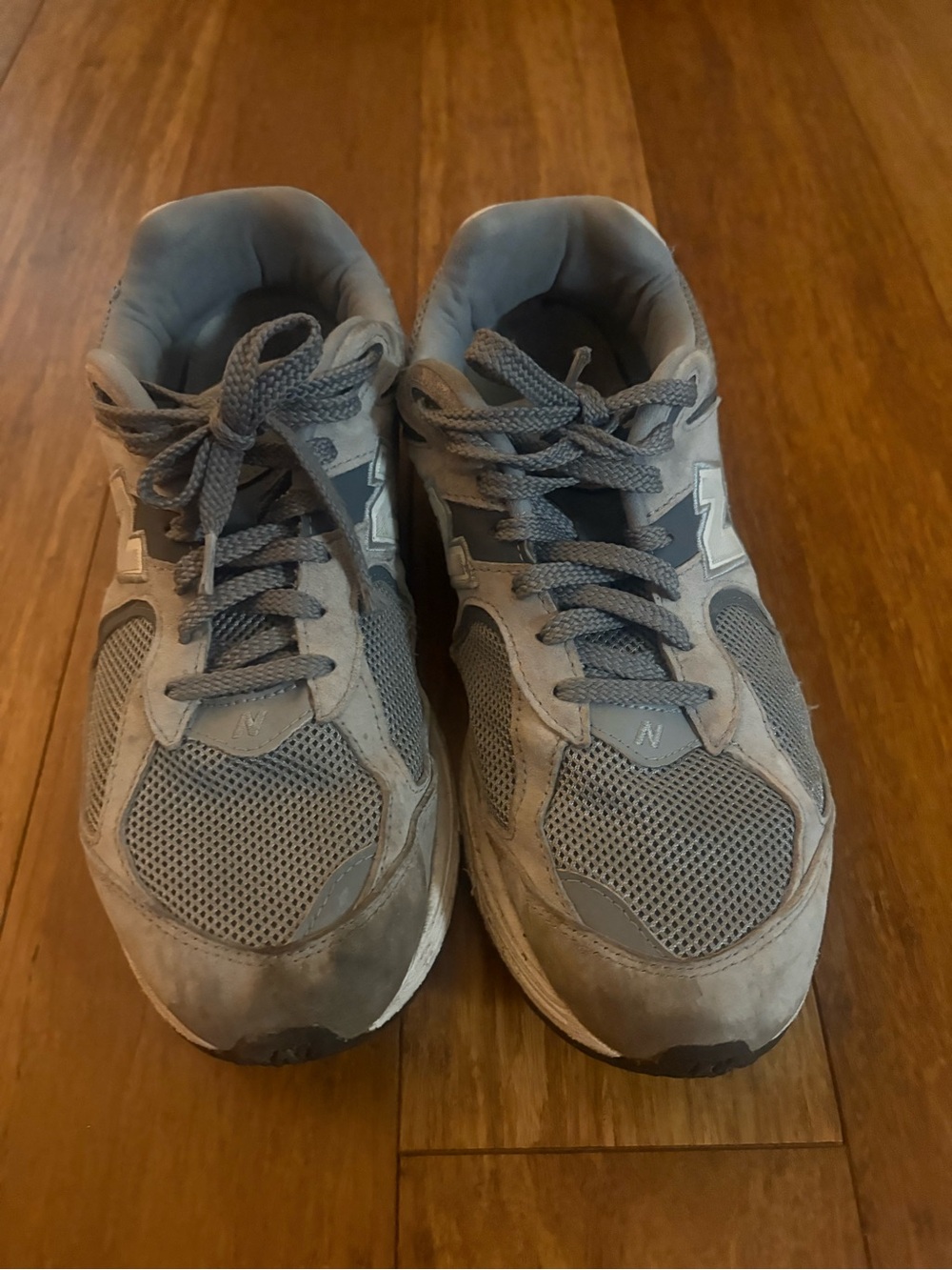 New Balance 2002R Men's Gray Lace-Up Athletic Sneakers